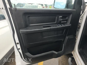 2019 Ram 1500 Classic Express Extended Cab Medium Bed – miniatura 9
