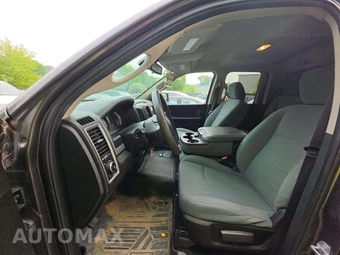 2019 Ram 1500 Classic Express Extended Cab Medium Bed - miniatura 6
