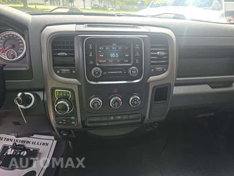 2019 Ram 1500 Classic Express Extended Cab Medium Bed – miniatura 10