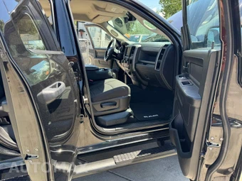2019 Ram 1500 Classic Express Extended Cab Medium Bed - miniatura 11