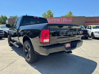 2019 Ram 1500 Classic Express Extended Cab Medium Bed - miniatura 2