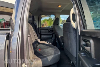 2019 Ram 1500 Classic Express Extended Cab Medium Bed - miniatura 15