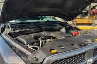 2019 Ram 1500 Classic Express Extended Cab Medium Bed - miniatura 29