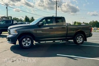 2019 Ram 1500 Classic Express Extended Cab Medium Bed - miniatura 7