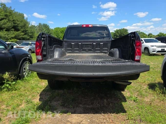 2019 Ram 1500 Classic Express Extended Cab Medium Bed – miniatura 14