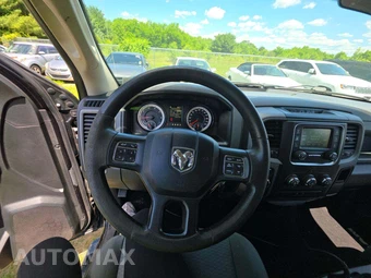 2019 Ram 1500 Classic Express Extended Cab Medium Bed – miniatura 24