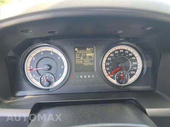 2019 Ram 1500 Classic Express Extended Cab Medium Bed – miniatura 9