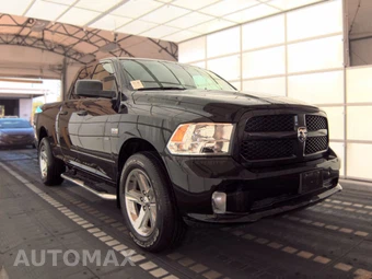 2019 Ram 1500 Classic Express Extended Cab Medium Bed - miniatura 3