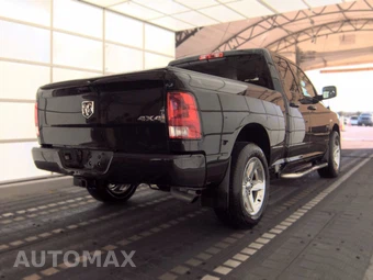 2019 Ram 1500 Classic Express Extended Cab Medium Bed - miniatura 4