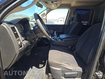 2019 Ram 1500 Classic Express Extended Cab Medium Bed - miniatura 3