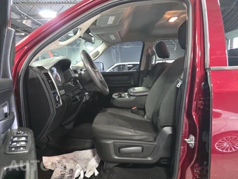2019 Ram 1500 Classic Express Extended Cab Medium Bed - miniatura 7