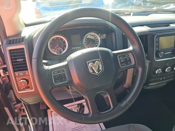 2019 Ram 1500 Classic Express Extended Cab Medium Bed - miniatura 10