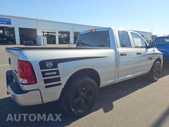 2019 Ram 1500 Classic Express Extended Cab Medium Bed - miniatura 4