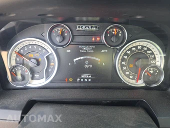 2019 Ram 1500 Classic SLT Crew Cab Medium Bed - miniatura 12