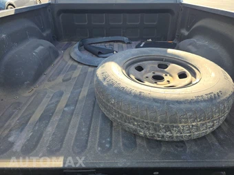 2019 Ram 1500 Classic SLT Crew Cab Medium Bed - miniatura 16