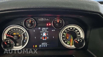 2019 Ram 1500 Classic SLT Crew Cab Medium Bed - miniatura 31