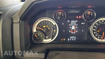 2019 Ram 1500 Classic SLT Crew Cab Medium Bed - miniatura 33