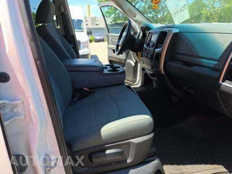 2019 Ram 1500 Classic SLT Crew Cab Medium Bed - miniatura 18