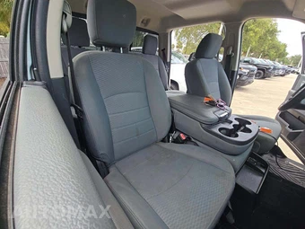 2019 Ram 1500 Classic SLT Crew Cab Medium Bed – miniatura 18