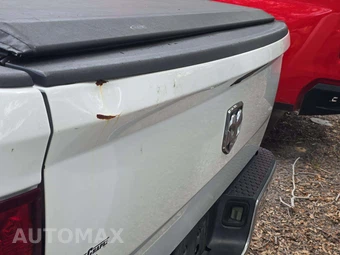 2019 Ram 1500 Classic SLT Crew Cab Medium Bed – miniatura 26