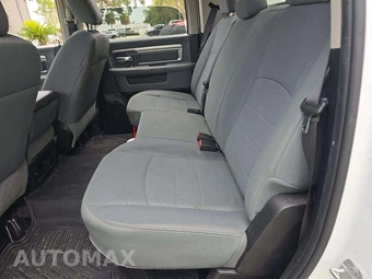 2019 Ram 1500 Classic SLT Crew Cab Medium Bed – miniatura 30