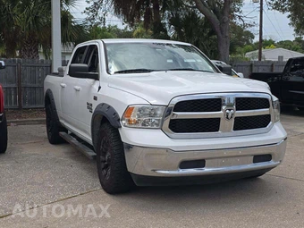 2019 Ram 1500 Classic SLT Crew Cab Medium Bed – miniatura 4