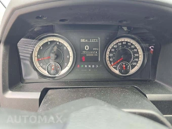2019 Ram 1500 Classic SLT Crew Cab Medium Bed – miniatura 9