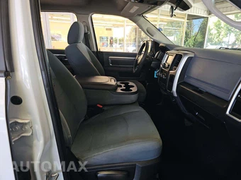 2019 Ram 1500 Classic SLT Crew Cab Medium Bed – miniatura 15