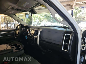 2019 Ram 1500 Classic SLT Crew Cab Medium Bed – miniatura 16