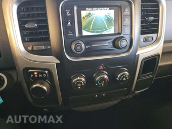 2019 Ram 1500 Classic SLT Crew Cab Medium Bed – miniatura 7