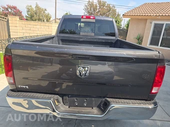 2019 Ram 1500 Classic SLT Crew Cab Medium Bed - miniatura 5