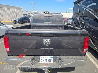 2019 Ram 1500 Classic SLT Crew Cab Medium Bed - miniatura 5