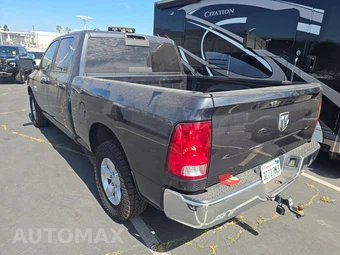 2019 Ram 1500 Classic SLT Crew Cab Medium Bed - miniatura 6