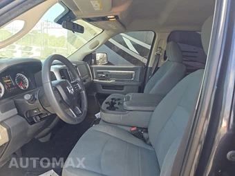 2019 Ram 1500 Classic SLT Crew Cab Medium Bed - miniatura 7