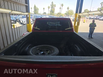 2019 Ram 1500 Classic SLT Crew Cab Medium Bed - miniatura 11