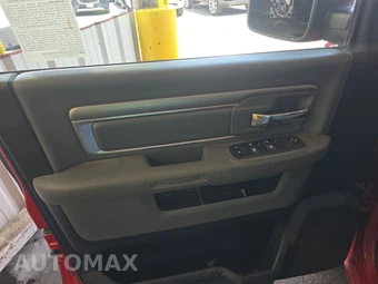 2019 Ram 1500 Classic SLT Crew Cab Medium Bed - miniatura 15