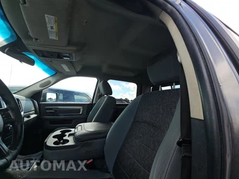 2019 Ram 1500 Classic SLT Crew Cab Medium Bed - miniatura 17