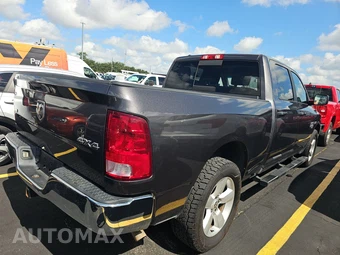 2019 Ram 1500 Classic SLT Crew Cab Medium Bed - miniatura 4