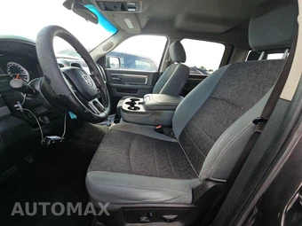 2019 Ram 1500 Classic SLT Crew Cab Medium Bed - miniatura 7