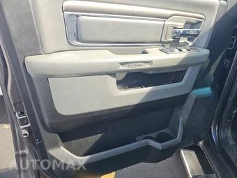 2019 Ram 1500 Classic SLT Crew Cab Medium Bed - miniatura 9