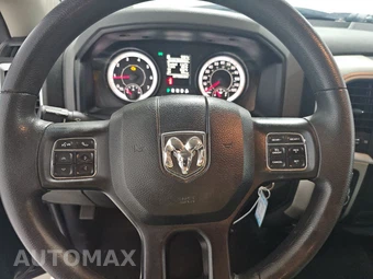 2019 Ram 1500 Classic SLT Crew Cab Medium Bed – miniatura 10