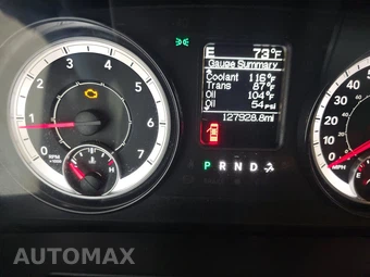 2019 Ram 1500 Classic SLT Crew Cab Medium Bed – miniatura 12