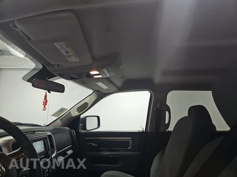 2019 Ram 1500 Classic SLT Crew Cab Medium Bed – miniatura 19