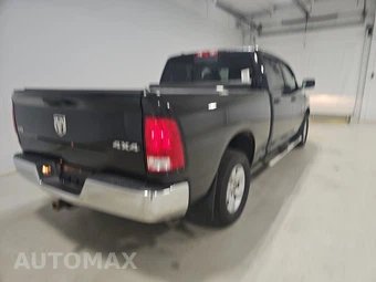 2019 Ram 1500 Classic SLT Crew Cab Medium Bed – miniatura 4