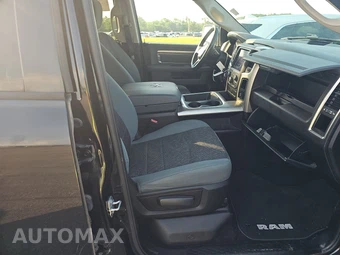 2019 Ram 1500 Classic SLT Crew Cab Short Bed - miniatura 8