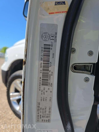 2019 Ram 1500 Classic SLT Crew Cab Short Bed - miniatura 2