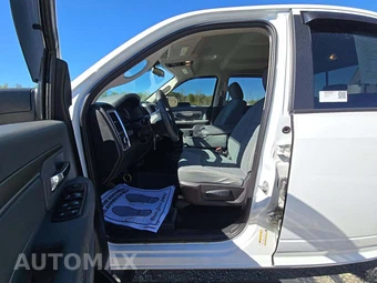 2019 Ram 1500 Classic SLT Crew Cab Short Bed - miniatura 3