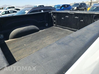 2019 Ram 1500 Classic SLT Crew Cab Short Bed - miniatura 16