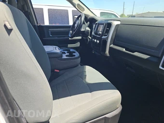 2019 Ram 1500 Classic SLT Crew Cab Short Bed - miniatura 8