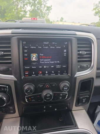 2019 Ram 1500 Classic SLT Crew Cab Short Bed – miniatura 10